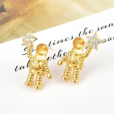 10pcs CZ Pave Astronaut Stud Earrings,Zircon Cosmonaut Earrings,Spaceman Earring