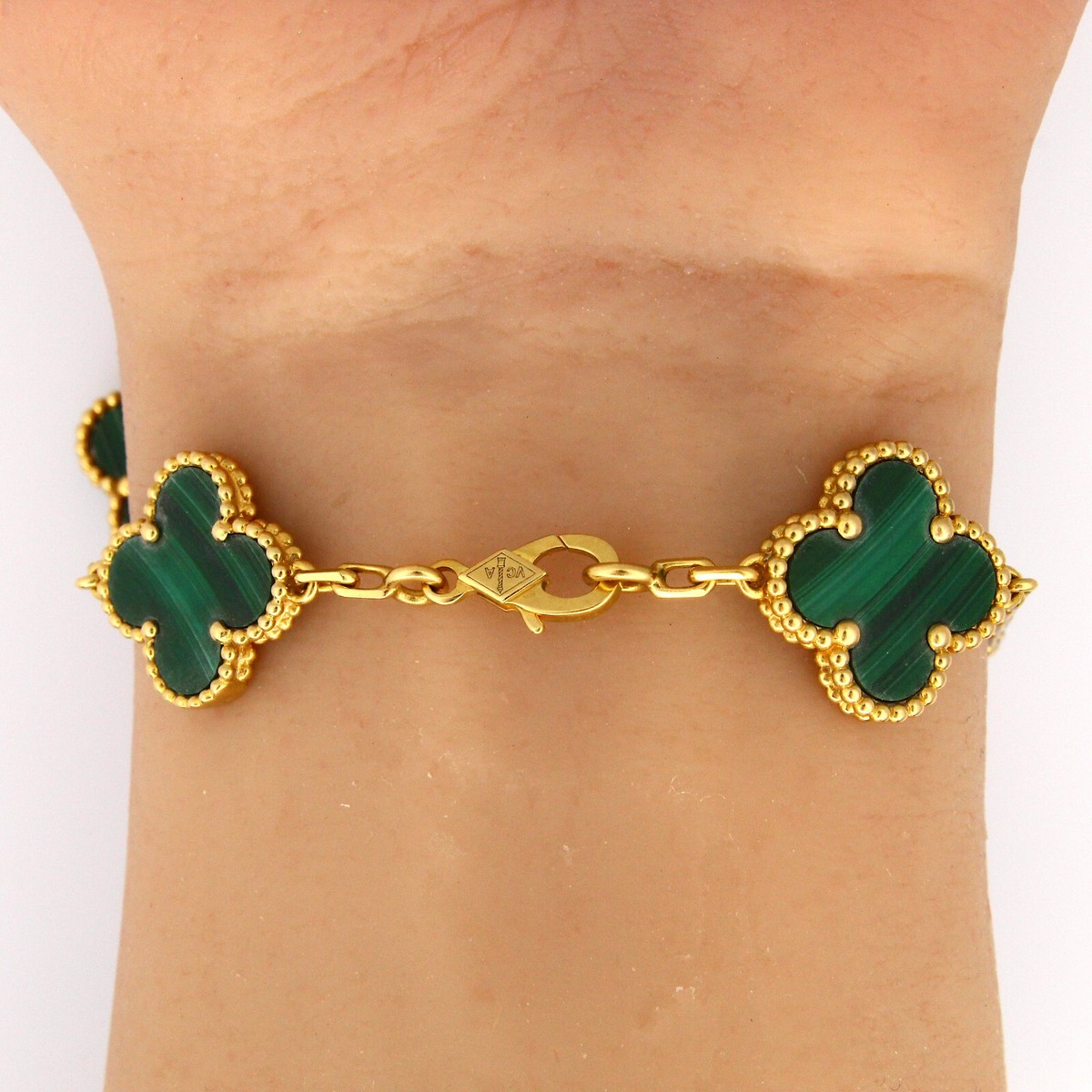 Van Cleef Arpels Malachite Vintage Alhambra Bracelet Motifs