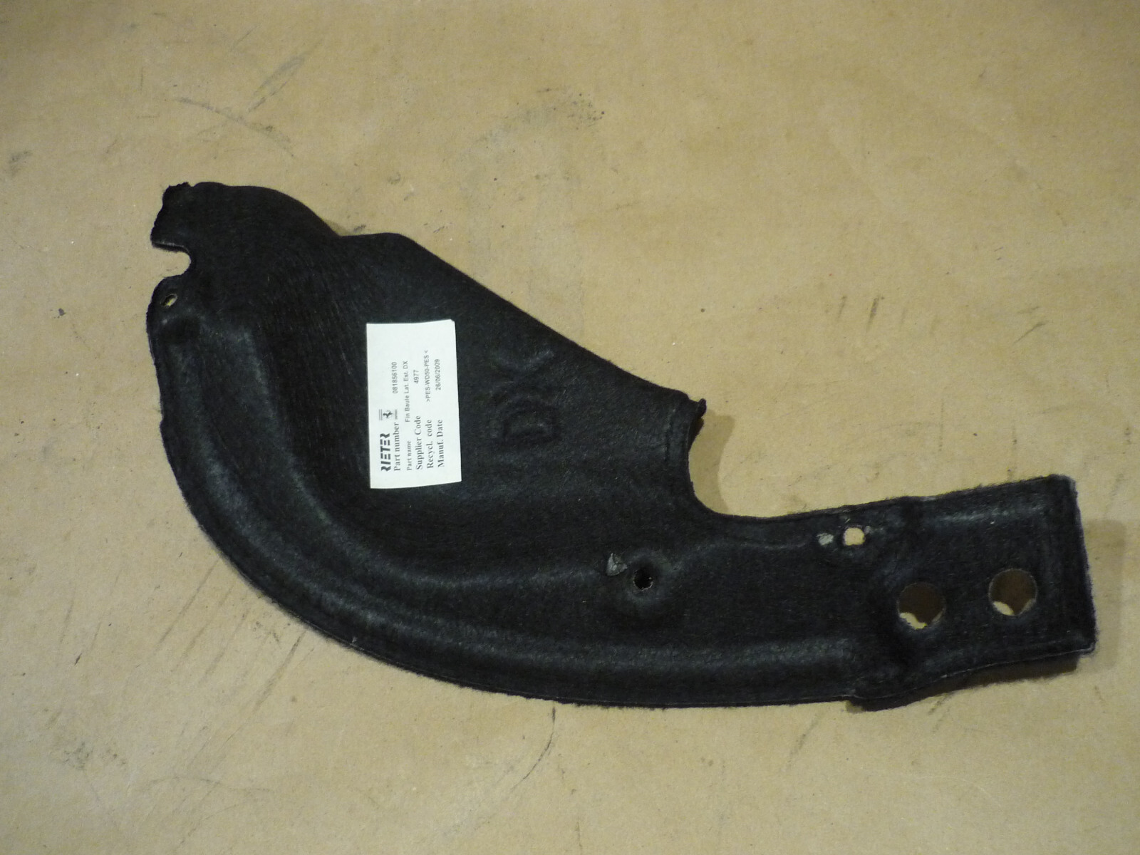Ferrari California- RH Guide Moulding For Luggage Compartment - P/N 81856100