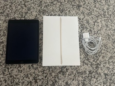 Apple iPad Air 2 A1566 64 GB, Wi-Fi, Cellular, Verizon, 9.7 in - Black