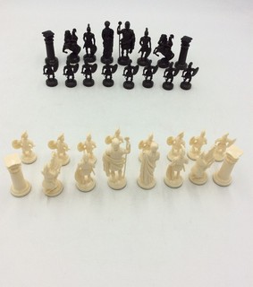 Vintage Roman Theme Chess Set 32 Plastic Pieces Black Cream Souvenir No Board