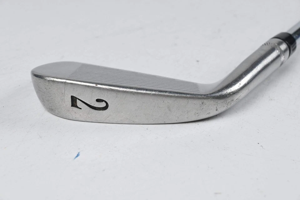 Titleist DCI 990 #2 Iron / 19 Degree / Stiff Flex Dynamic Gold S300 Shaft - Image 3 of 4