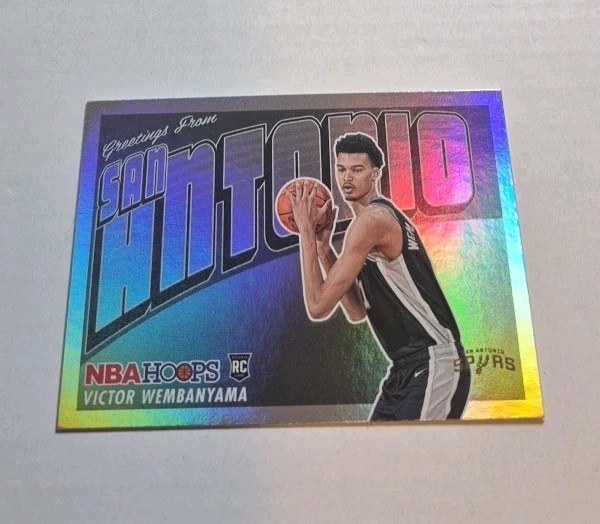 2023-24 Panini NBA Hoops - Rookie Greetings Victor Wembanyama #1 Holo (RC)
