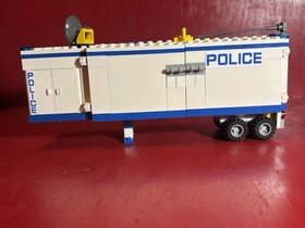 LEGO CITY: Mobile Police Unit (60044) Vehicle Only.