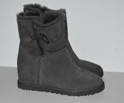 ugg classic femme wedge boot