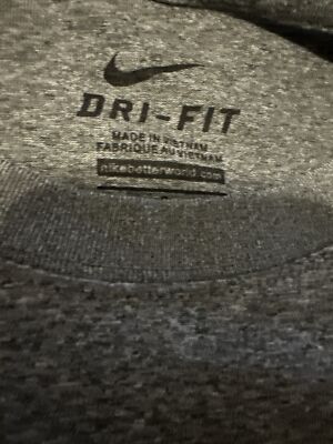 grey nike shoes no laces