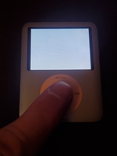 Apple iPod Nano Gen 8GB Model A1236 - Picture 12 of 12