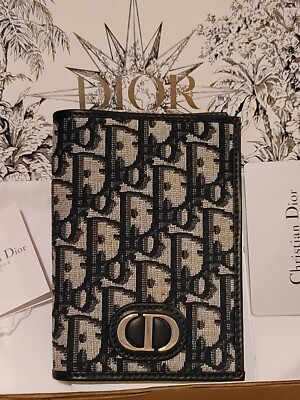 30分限定‼️表示より2万円オフ‼️未使用‼️Dior Vintage Wallet Dior Wallet & Passport Cover Holder 30 Montaigne Cannage