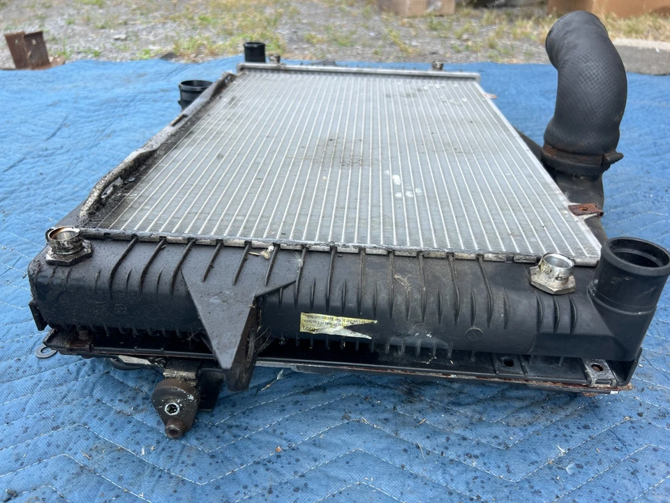 1998-2000 Volvo S70 V70 XC Radiador e Intercooler Stack Turbo 2.3L OEM #3152EM - Imagem 2 de 4