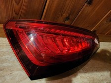 Audi q5 left tail light (for 2013-2017) cracked, works.