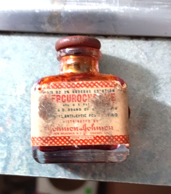 Vintage Mercurochrome Johnson & Johnson 1/8 Oz Bottle w/Rubber Stopper/Glass Rod
