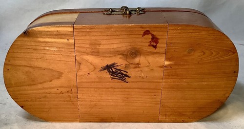 Vintage Wooden Cedar Trinket Box Souvenir Kentucky Horse Head Medallion - Picture 7 of 8
