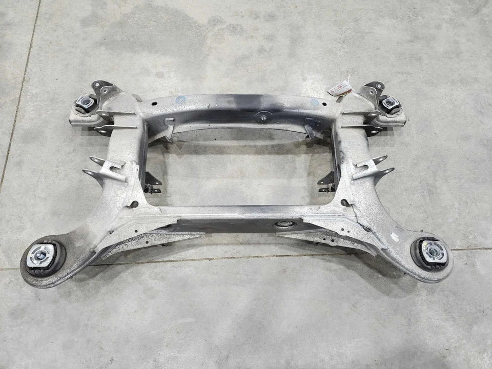 00-06 Subchasis travesaño trasero Mercedes Benz S430 S500 W220 OEM 2203507408 Foto 2 de 4