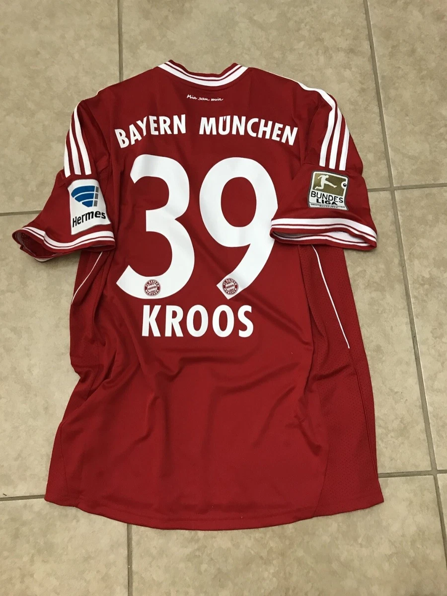 Toni kroos sale bayern munich jersey