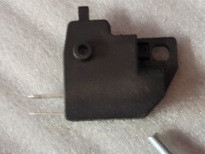 Suzuki Burgman 400 (1999-2018) Front Brake Light Stop Switch – Easy Fix!
