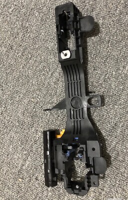 Toyota Front Right Door Handle Frame 69201-02450 for 2014-2019