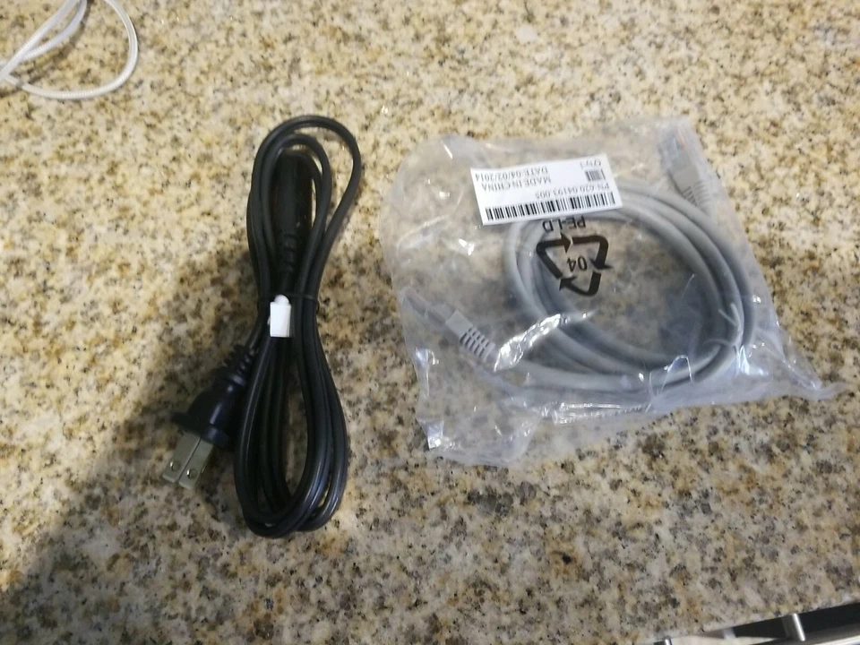 Ubee 3.0 DDW365 DOCSIS Wireless Gateway Wifi Cable Modem Router - Image 2 of 4