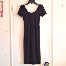 Little black dress Scoop neck short sleeve dress simple minimalist