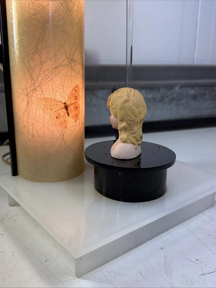 Lámpara MOSS años 50 niñas luces funciona spinner y niña Mcm acrílico motor giratorio Foto 3 de 4