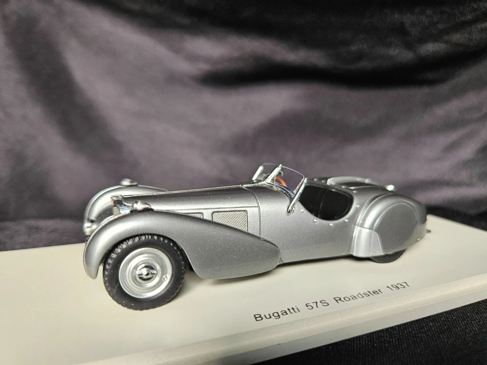 Spark Models 1937 Bugatti 57S Roadster 1:43 Scale Inv. #3910 - Image 4 of 4