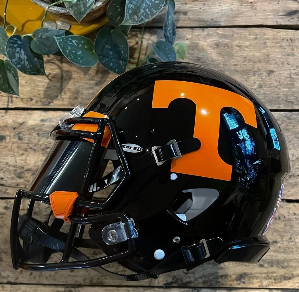 Casco de fútbol americano réplica tamaño completo Riddell VELOCIDAD VOLUNTARIOS TENNESSEE MODO OSCURO Foto 2 de 4
