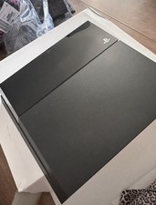 Sony PlayStation 4 (PS4) Bundle + 7 Games + Official Camera – Great Condition