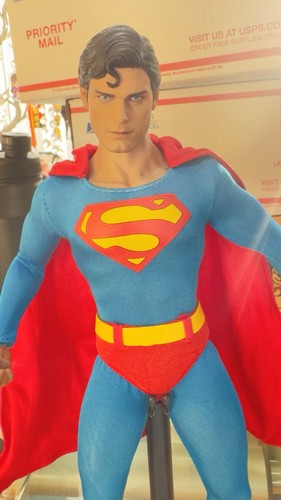 Hot Toys Superman Christopher Reeve Loose - Picture 2 of 2
