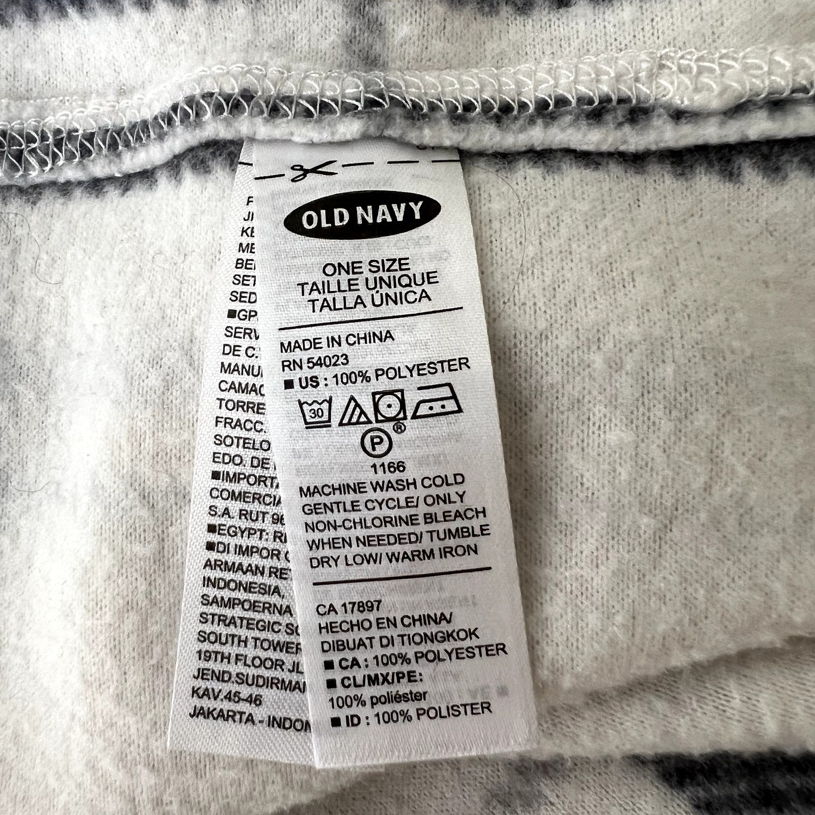 Old Navy White Plaid Patterned Infinity Scarf - image 5