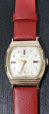 Benrus Unisex Mechanical Wristwatch   Art Deco Ruby Dial   Running Vintage