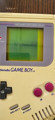 Nintendo Game Boy Handheld-System DMG-01 Displayfehler, vergilbt