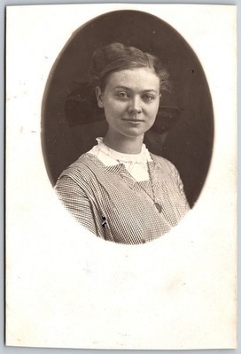 RPPC 1908 Beautiful Lady Portrait Edwardian Dress ANTIQUE Postcard 10101