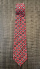 Burberrys Silk Red Geometric Pattern Classic Vintage 90  s Designer Tie