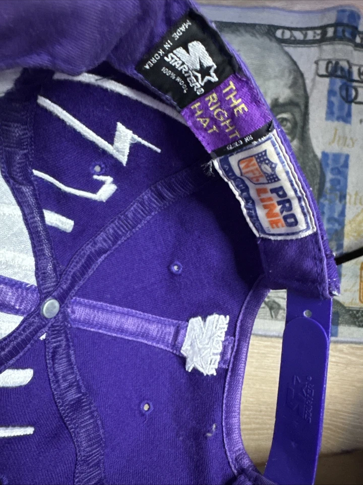 复古 初学者 明尼苏达维京人队 碰撞 平沿帽 紫色 90 年代 — 第 3/3 张图片