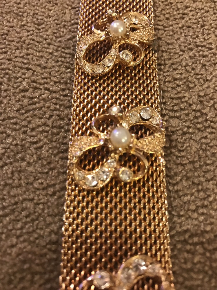 Picture 2 of 5