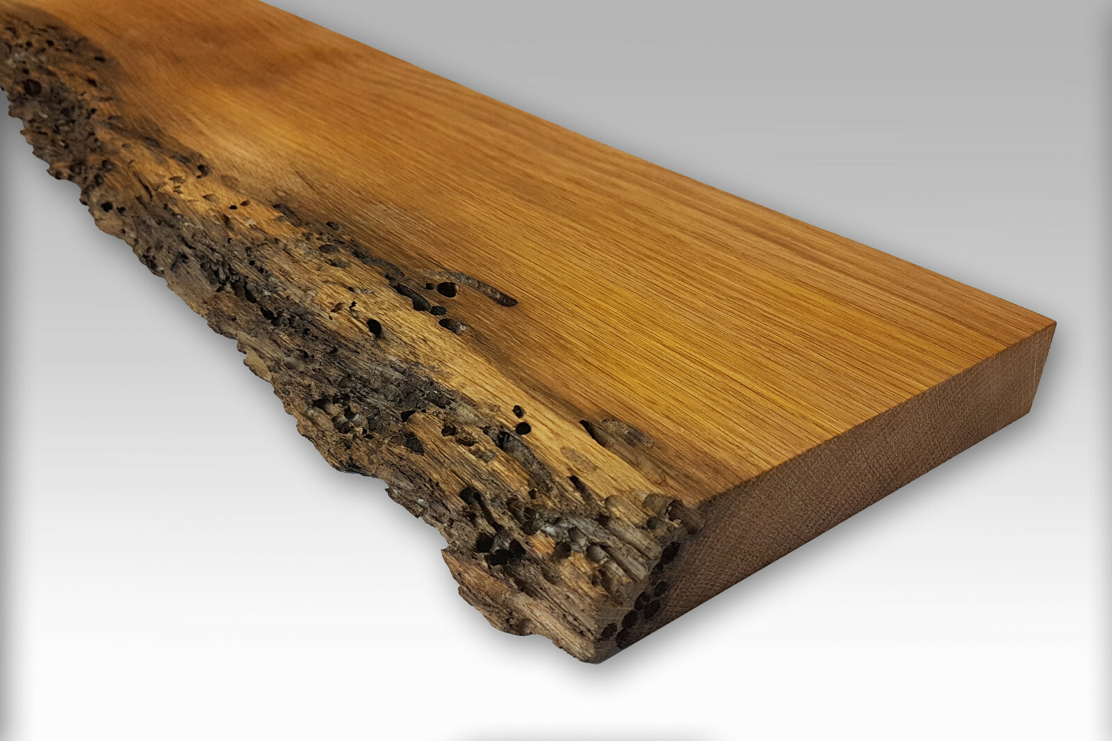 Massivholz Wandregal aus Venezianischer Eiche 17-20cm tief 3,5cm stark