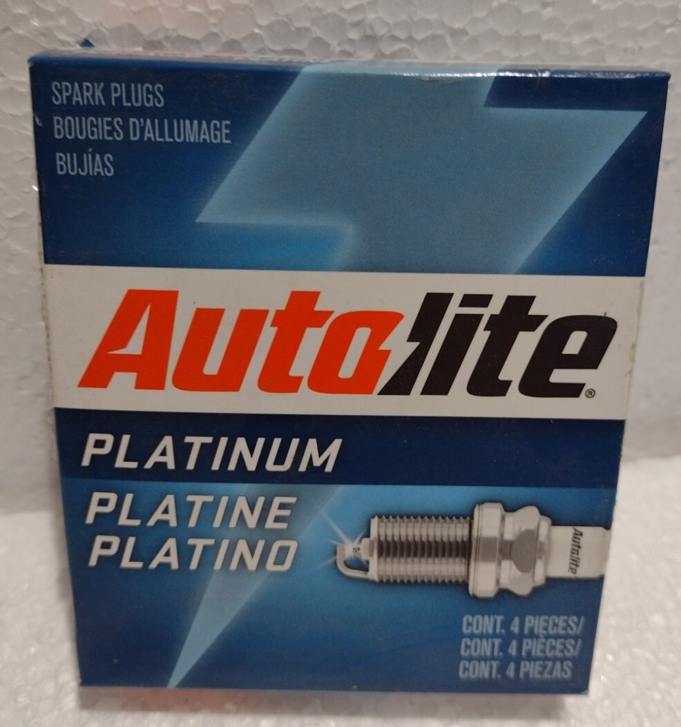 Autolite Platinum Spark Plugs - MPN AP605 - Set of 4 Spark Plugs - LCT CC13
