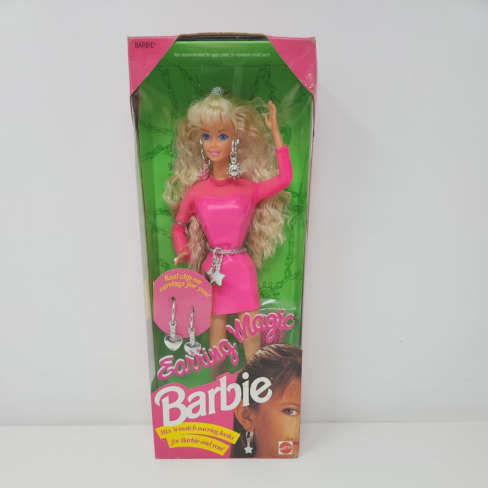 Barbie - Boneca caucasiana com cabelo extra longo, roupa e