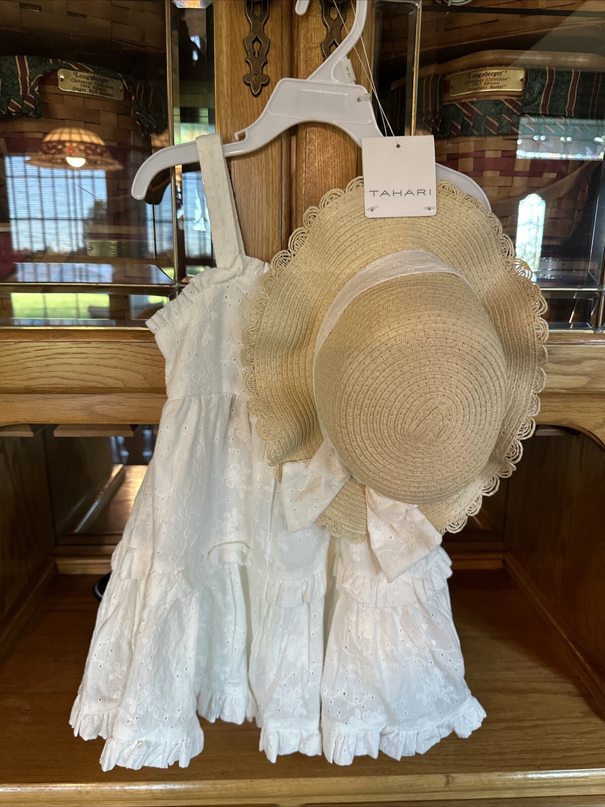 Tahari Sundress & Hat   Sz  4T.  Smoke Free Home-image