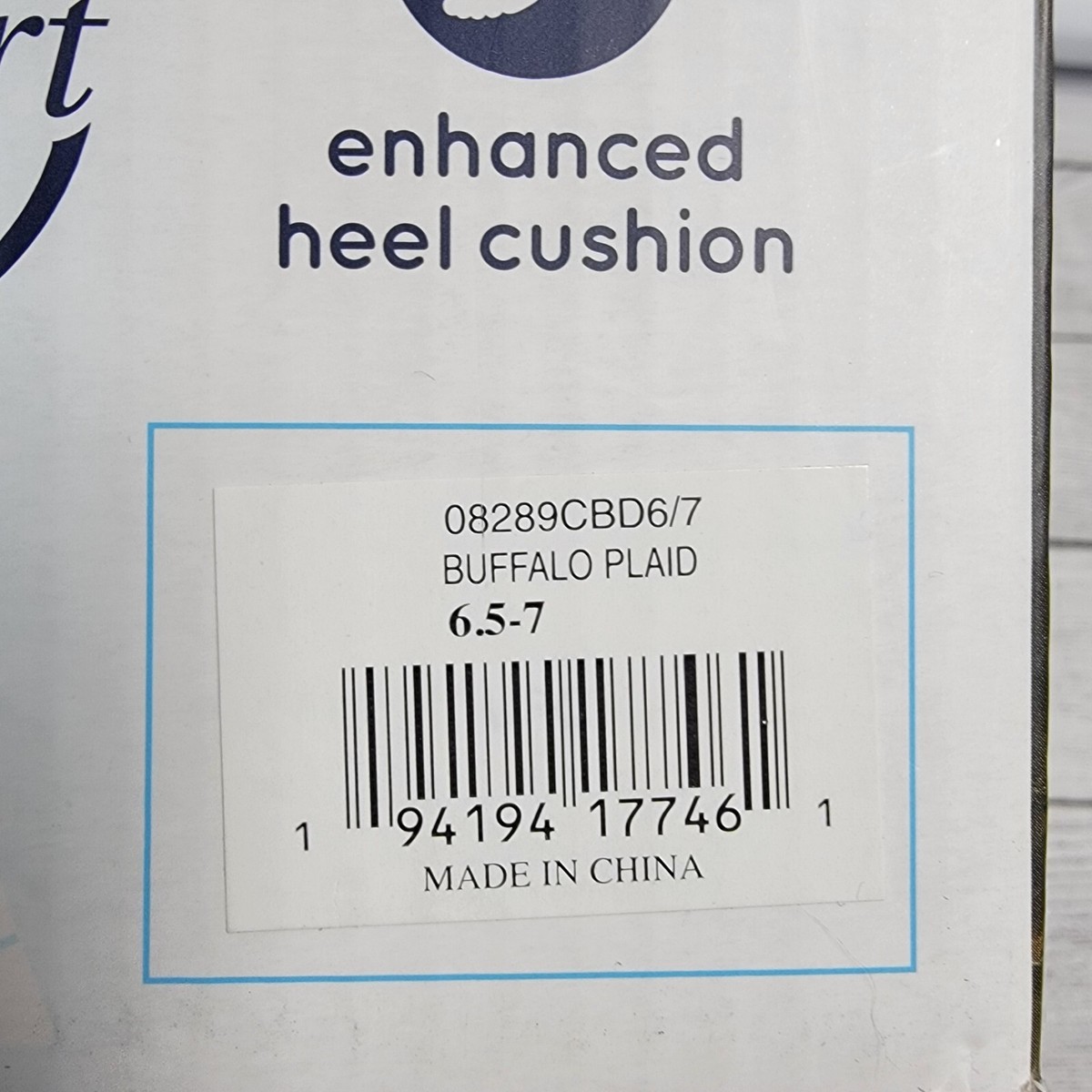 Isotoner Memory Foam Hoodback Comfort Slippers Size SM (6.5-7