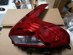 Genuine Volvo Right Tail Lamp V40 V40CC 2013 - 2019 31395845 - Picture 1 of 1
