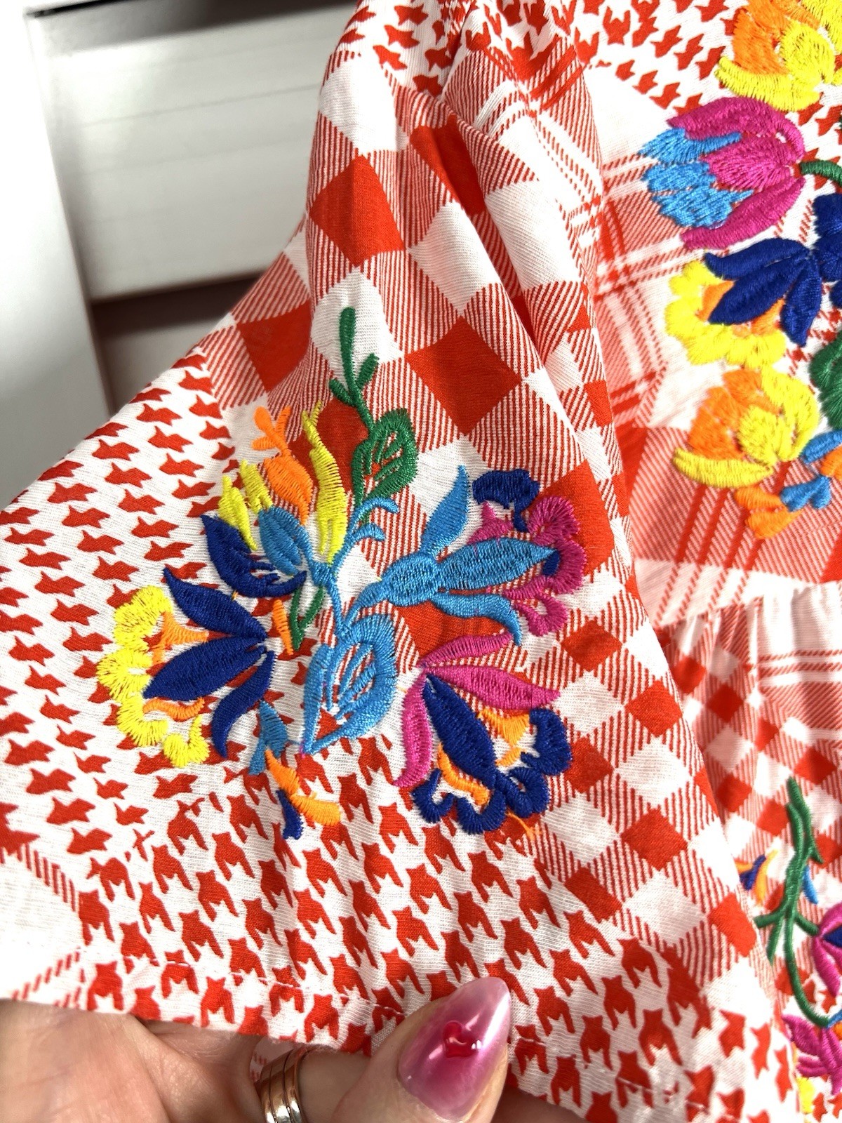 See And Be Seen Gingham Patchwork Embroidered Flo… - image 6