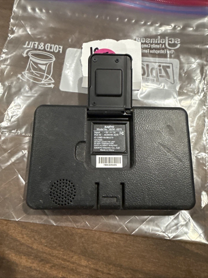 Sanyo Easy Street NVM-4370 Automotive GPS Bluetooth Unit - Image 4 of 4