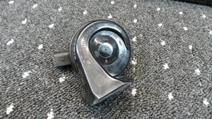 2L134B13 *  Original VW Seat Audi Signalhorn Fanfare Hupe 1K0951182H 1K0951223B