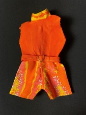 1960er Mod Spielanzug orange Blumen Herz Gürtel Hot Pants Passform 12" Sindy Puppe