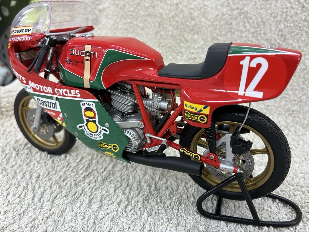 MINICHAMPS 1/12 122 781212 Mike Hailwood Ducati 900 Race IOM TT