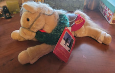 Wells Fargo Horse Pony Buck 13" Plush Tan with Wreath 2004 Toys R Us With Tags