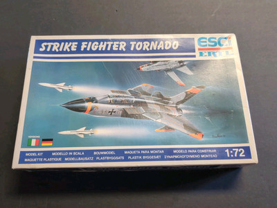 ESCI - ERTL Model Kit # 9002 Strike Fighter Tornado