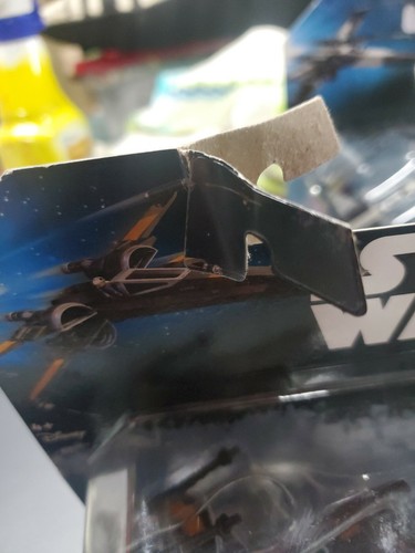 Hot Wheels Starships Star Wars Poes X-Wing Fighter w/ Flight Stand 2015 - Picture 2 of 7