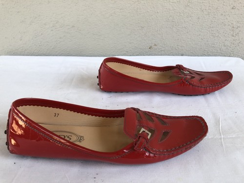 $299 TOD'S 37 US 6.5 Bright Red Patent Leather Loafer Flat Moc Slip On Shoes A - Picture 6 of 9