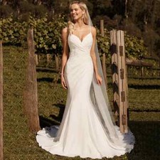 Sexy Mermaid Wedding Dresses V-Neck Spaghetti Straps Satin Applique Bridal Gowns